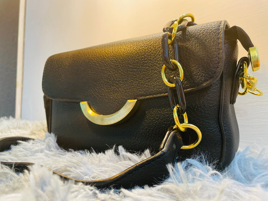 Chic Black Mini Crossbody – Gold Chain Accent